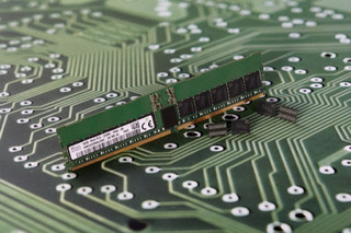 Различия между памятью DDR4 и DDR5