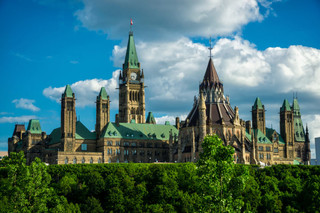 парламент канада