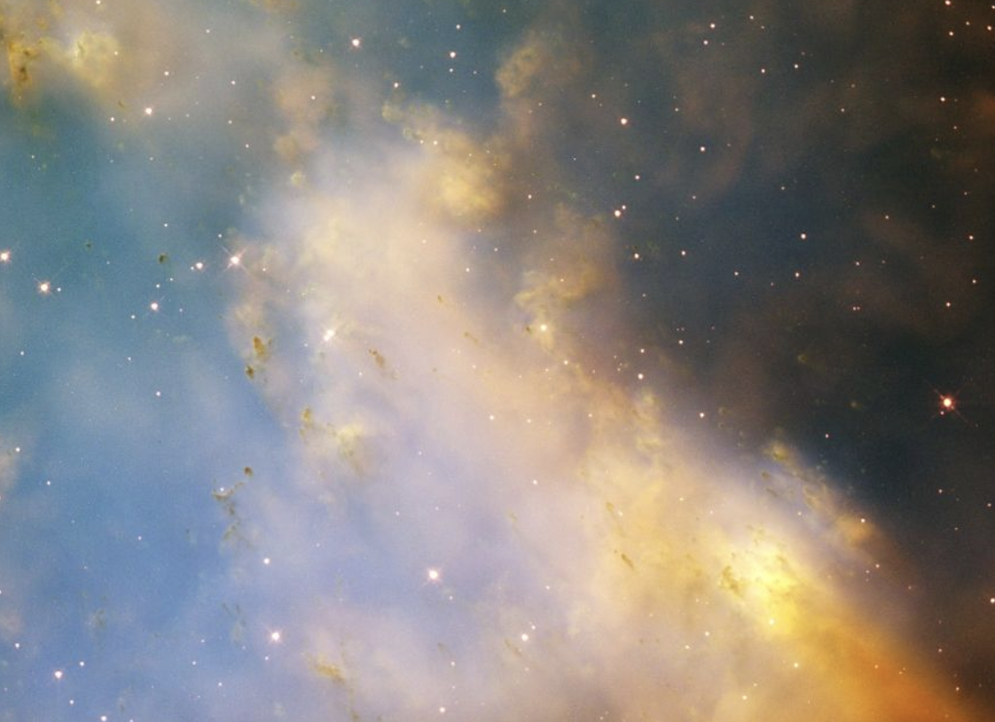Удивительное фото туманности Гантель показали ученые из NASA