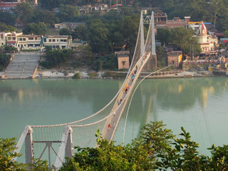 индия арест голая священный мост