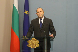 президент болгария отставка кабинет министр радев