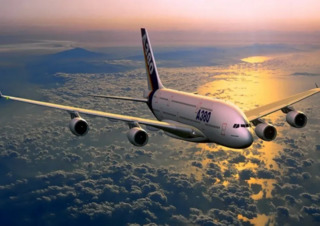 пассажирский самолет A380 Airbus