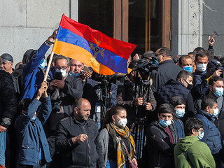 правительство армения оппозиция штурм