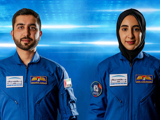 оаэ арабская женщина-космонавт