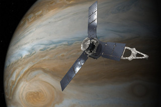 NASA пролет аппарат Juno юпитер