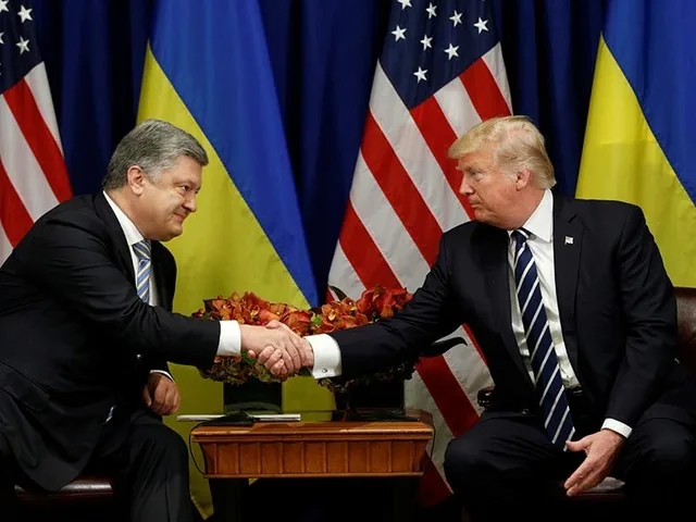 Трамп принял Порошенко в США. Теперь их общая цель - "деоккупация" Украины