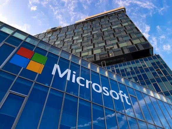 Глава Microsoft заявил о “солидных свидетельствах” причастности РФ к кибератакам на США Глава Microsoft заявил о "солидных свидетельствах" причастности РФ к кибератакам на США