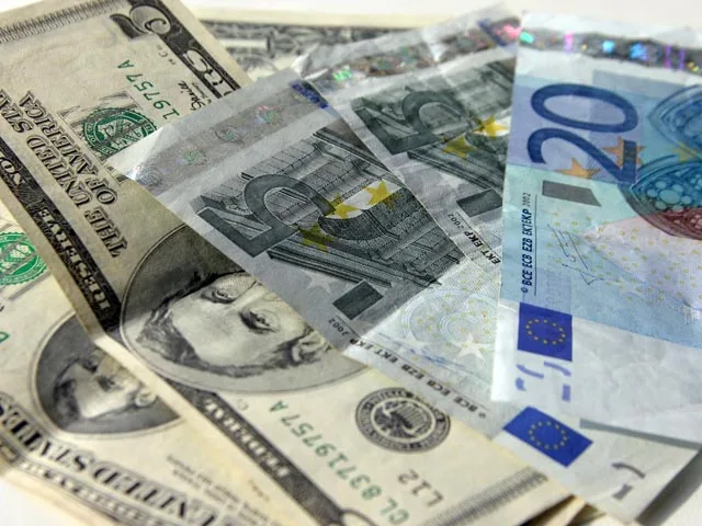 Валютный стратег Deutshe bank назвал условия, при которых евро рухнет к доллару Валютный стратег Deutshe bank назвал условия, при которых евро рухнет к доллару
