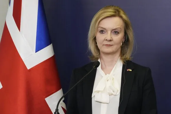 Выступила против умиротворения путина за счет Украины глава МИД Великобритании Выступила против умиротворения путина за счет Украины глава МИД Великобритании