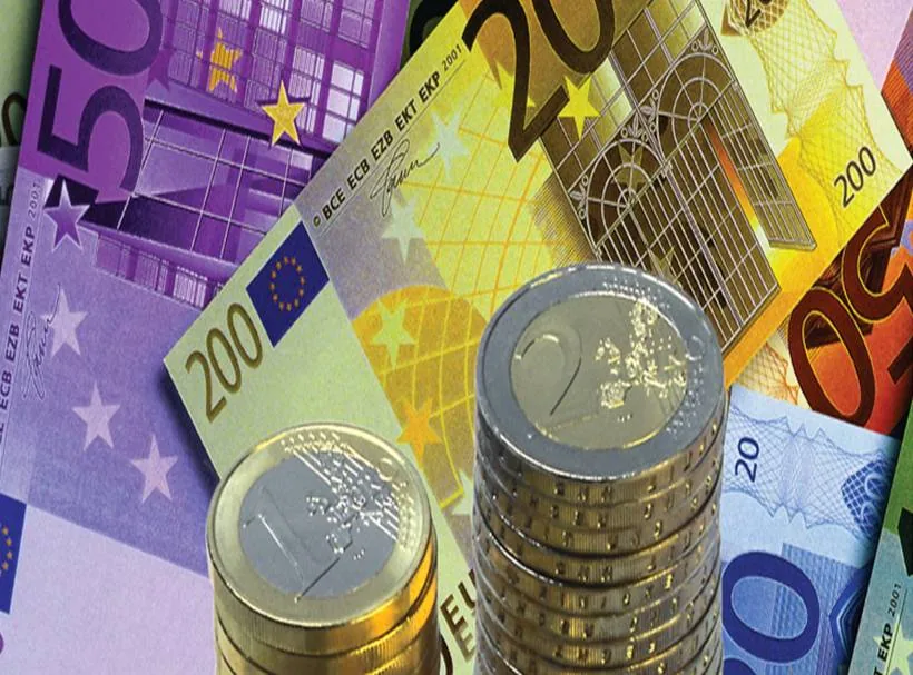 В Украину – хоть чемодан наличных В Украину - хоть чемодан наличных