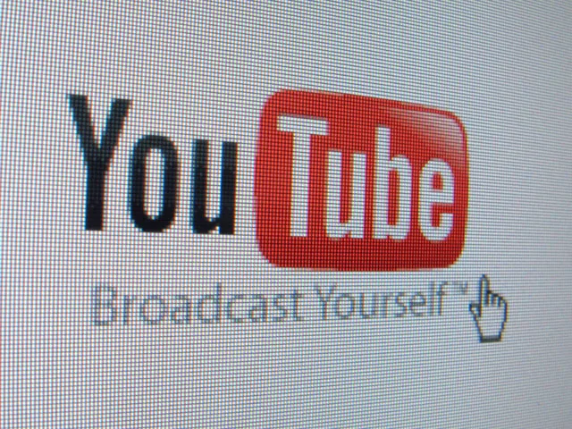Десять дней на удаление "Невинности мусульман" дал YouTube бразильский суд