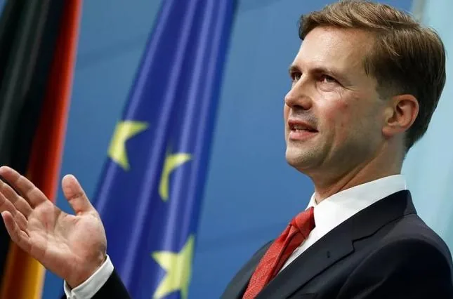 Германия восприняла с “недоумением” слова Путина об ответственности властей Украины за эскалацию Германия восприняла с "недоумением" слова Путина об ответственности властей Украины за эскалацию
