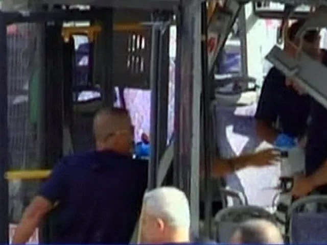 В Тель-Авиве взорван автобус с пассажирами