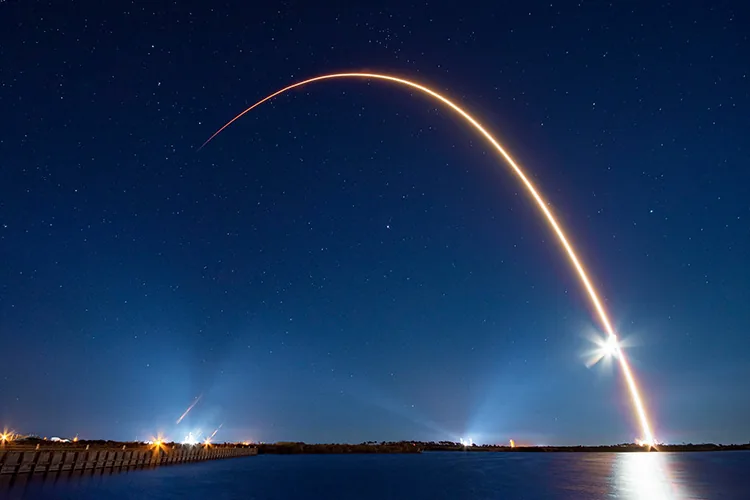 О потере до 40 мини-спутников Starlink из-за геомагнитной бури объявила SpaceX