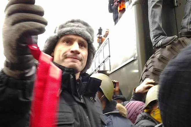 Кличко милиция пропустила к Януковичу. ВИДЕО Кличко милиция пропустила к Януковичу. ВИДЕО