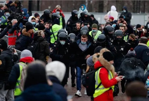 Эхо Беларуси в российских протестах в поддержку Навального