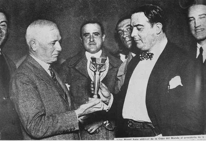 История футбола. Люсьен Лоран - автор первого мяча на чемпионатах мира