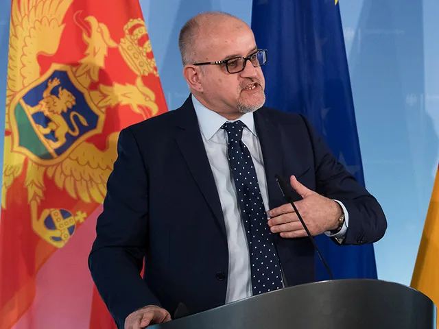 Черногория заявила о "серьезном вмешательстве" РФ в дела страны