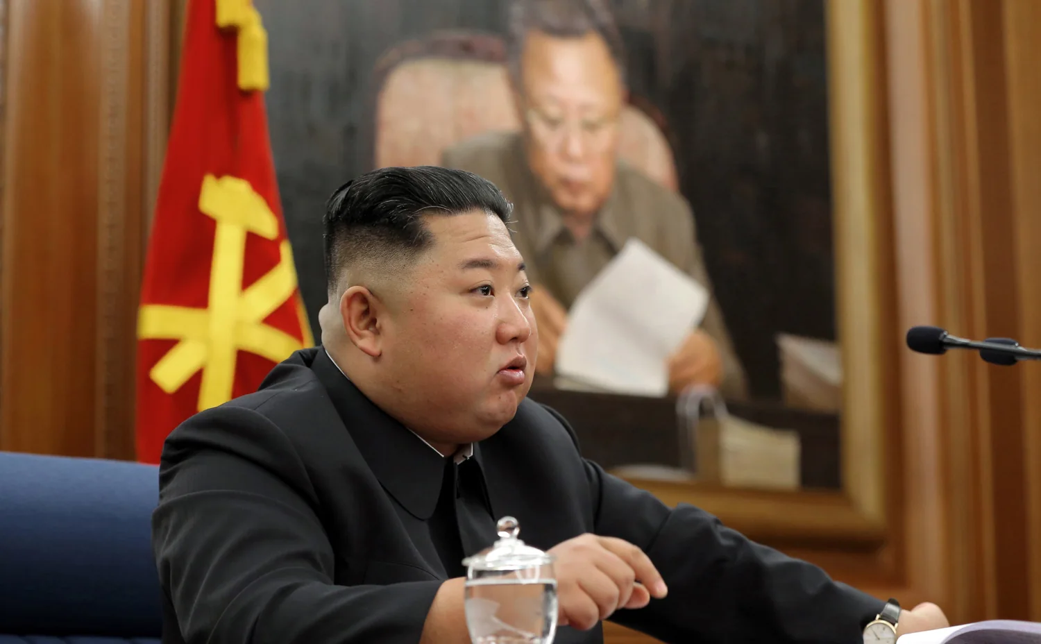 Вождю КНДР президент Китая предложил помощь в борьбе с COVID-19