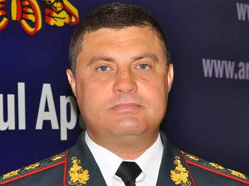 Командующего вооружёнными силами страны президент Молдовы отправил в отставку Командующего вооружёнными силами страны президент Молдовы отправил в отставку