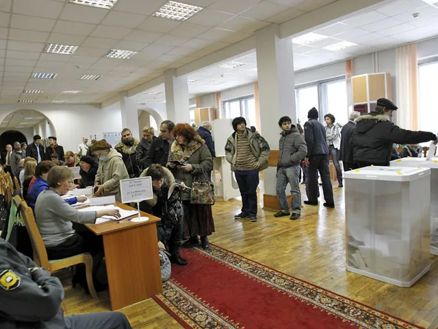 В Москве нашли 100 тысяч “чужих”, которые за счет дыры в законе помогли выбрать Путина В Москве нашли 100 тысяч "чужих", которые за счет дыры в законе помогли выбрать Путина