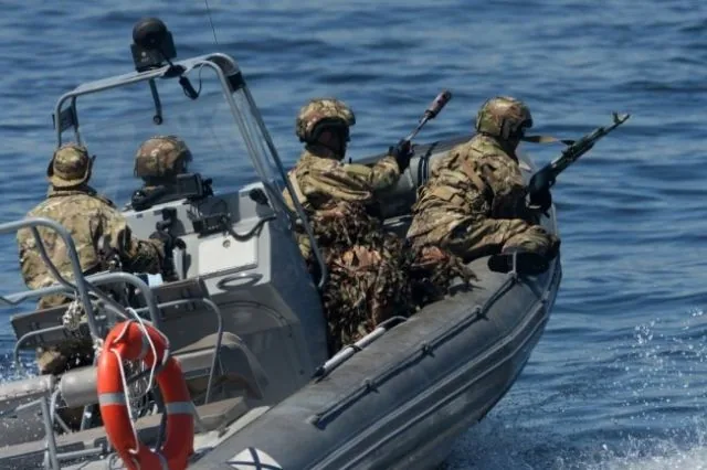Навчання серії “Сі Бриз” по знешкодженню мін у воді проведено у Болгарії Навчання серії "Сі Бриз" по знешкодженню мін у воді проведено у Болгарії