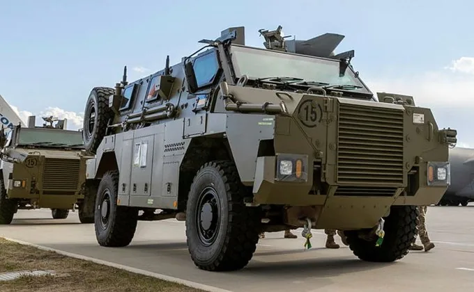 Чотири бронетранспортери надала Україні Австралія