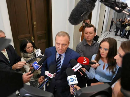 Оппозиция в Польше создала "теневое" правительство