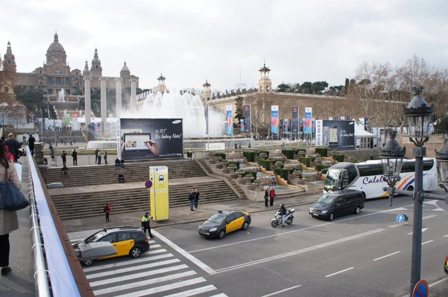 На следующий MWC за предложения "романтического ужина с девушками" российскую компанию не пустят