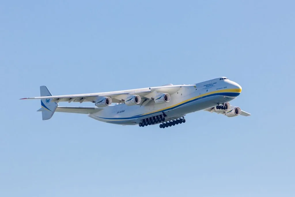 Возвращается в небо Ан-225 “Мрия”. ВИДЕО Возвращается в небо Ан-225 "Мрия". ВИДЕО