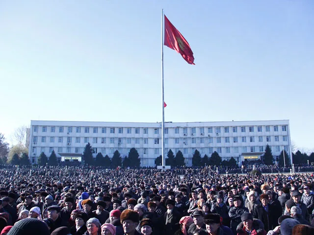 Спровоцировали митинги и попытку захвата мэрии выборы мэра южной столицы Киргизии Спровоцировали митинги и попытку захвата мэрии выборы мэра южной столицы Киргизии