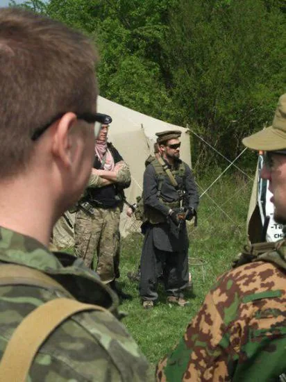 Кадры с тренировочной базы боевиков в Крыму обнародованы. ФОТО Кадры с тренировочной базы боевиков в Крыму обнародованы. ФОТО