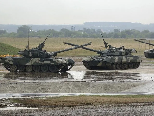 В странах Балтии NATO проводит масштабные военные маневры