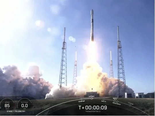 Украинский спутник успешно запустил в космос SpaceX. ВИДЕО