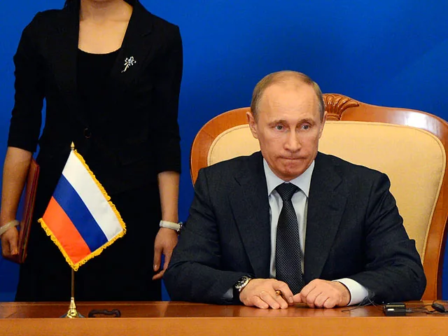 Путин удивил реакцией на закон о митингах. Эксперты грозят 1905-м годом