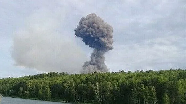 На территории воинской части произошли взрывы и пожар в Красноярском крае