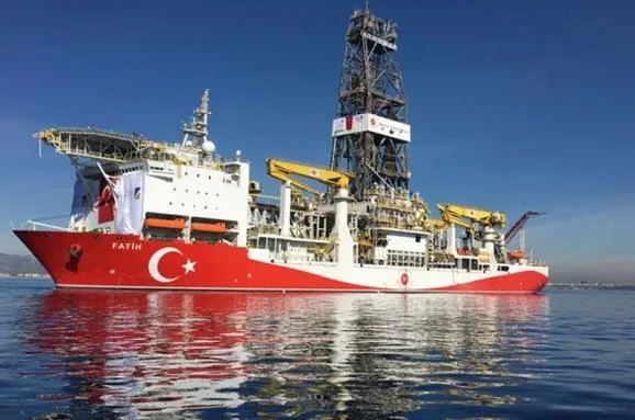 Об открытии "крупного месторождения" газа в турецких водах Черного моря объявил Эрдоган