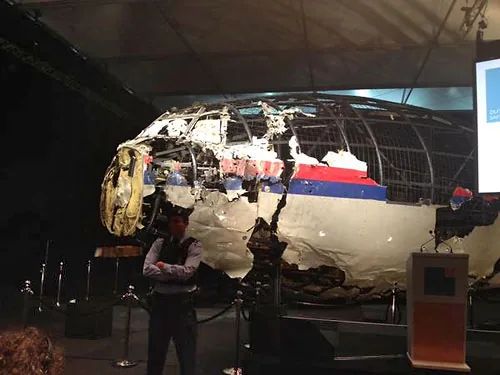 Международный доклад: рейс MH17 был сбит из "Бука". ВИДЕО