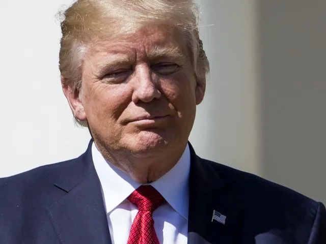 Использовав хэштег #ChagSameach президент США Дональд Трамп поздравил евреев с Песахом Использовав хэштег #ChagSameach президент США Дональд Трамп поздравил евреев с Песахом