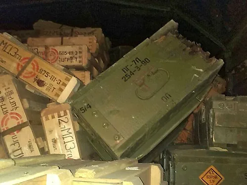 На КП “Березовое” задержали “Камаз” с боеприпасами На КП "Березовое" задержали "Камаз" с боеприпасами