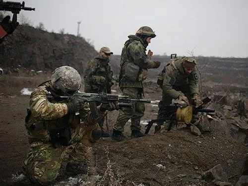 Несмотря на договорённости, боевики не прекращают огонь. ВИДЕО Несмотря на договорённости, боевики не прекращают огонь. ВИДЕО