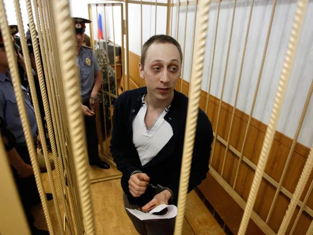 Участники нападения на Филина устроили день откровений: “Там вот ребятишки сидят прозябают…” Участники нападения на Филина устроили день откровений: "Там вот ребятишки сидят прозябают..."