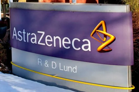 Применение вакцины AstraZeneca Франция решила не приостанавливать Применение вакцины AstraZeneca Франция решила не приостанавливать