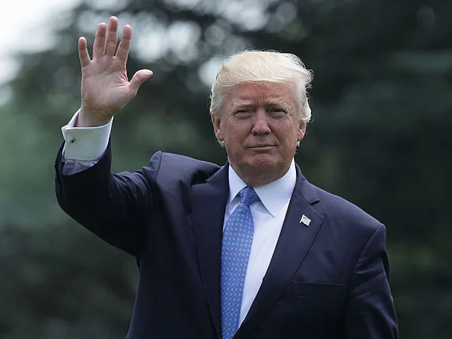 Прибыл в Брюссель, ранее названный им “адской дырой”, президент США Прибыл в Брюссель, ранее названный им "адской дырой", президент США