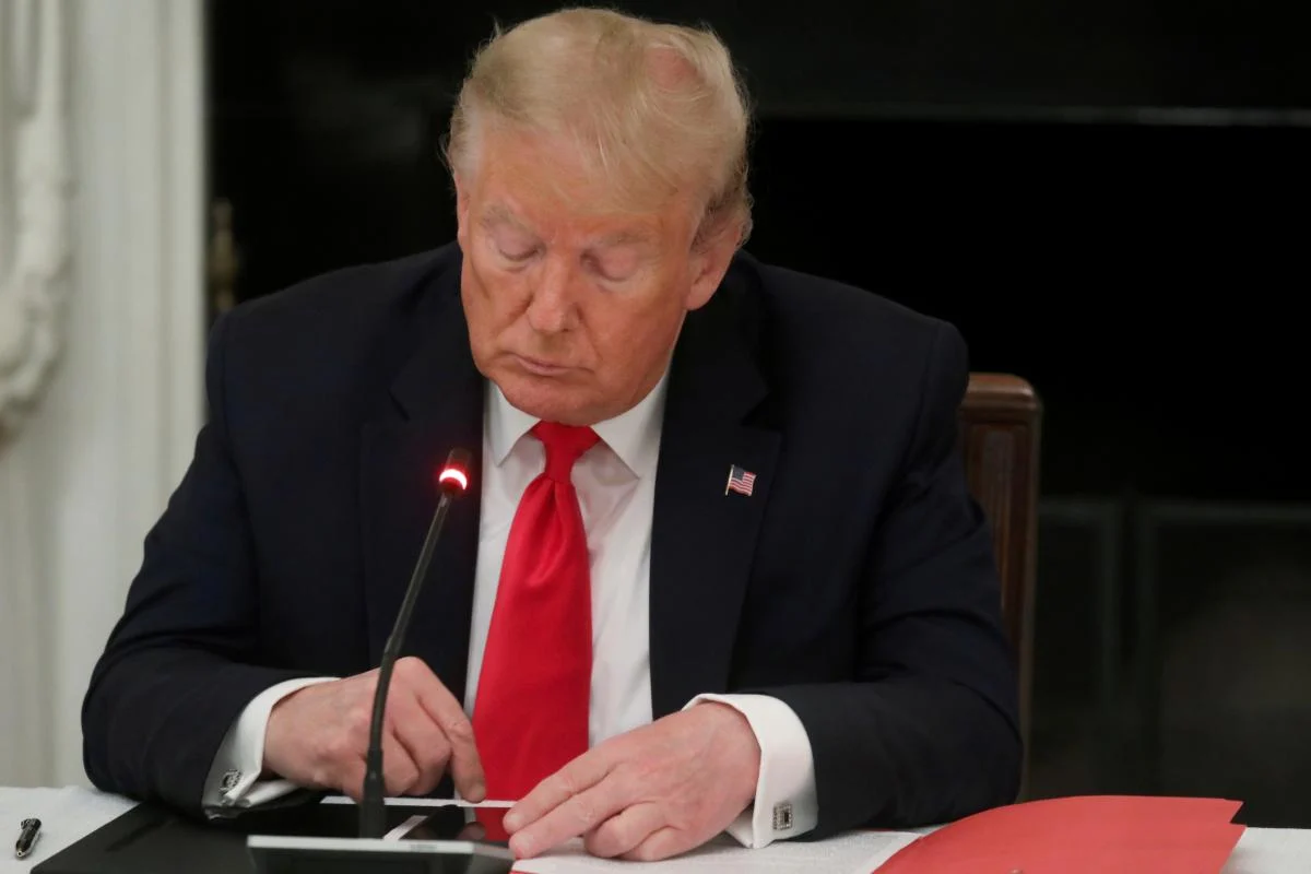 У справі про секретні документи Трампу висунули звинувачення - CNN