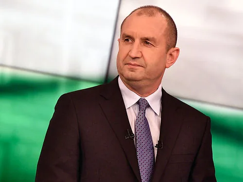С “захватом страны” эксперты сравнили зависимость Болгарии от России С "захватом страны" эксперты сравнили зависимость Болгарии от России