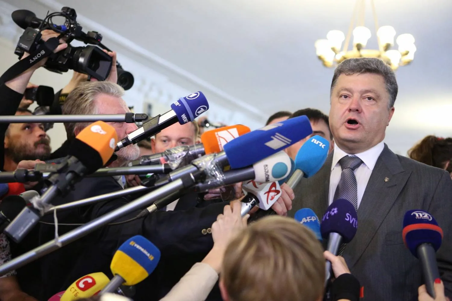 Все боевики на территории Украины – это российские войска – Порошенко Все боевики на территории Украины - это российские войска - Порошенко