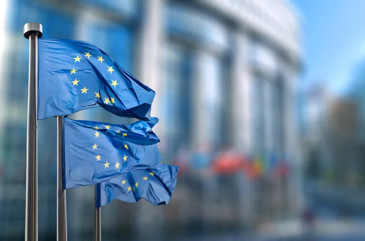 Зупинити надання Угорщині 7,5 млрд євро запропонувала Єврокомісія