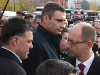 Требования для проведения переговоров с властью назвала оппозиция Требования для проведения переговоров с властью назвала оппозиция