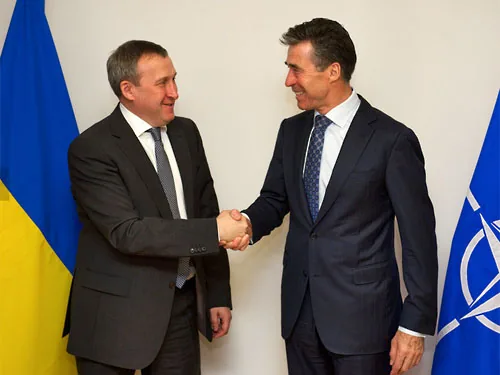 НАТО пересматривает отношения с РФ, Турция грозит перекрыть Босфор НАТО пересматривает отношения с РФ, Турция грозит перекрыть Босфор